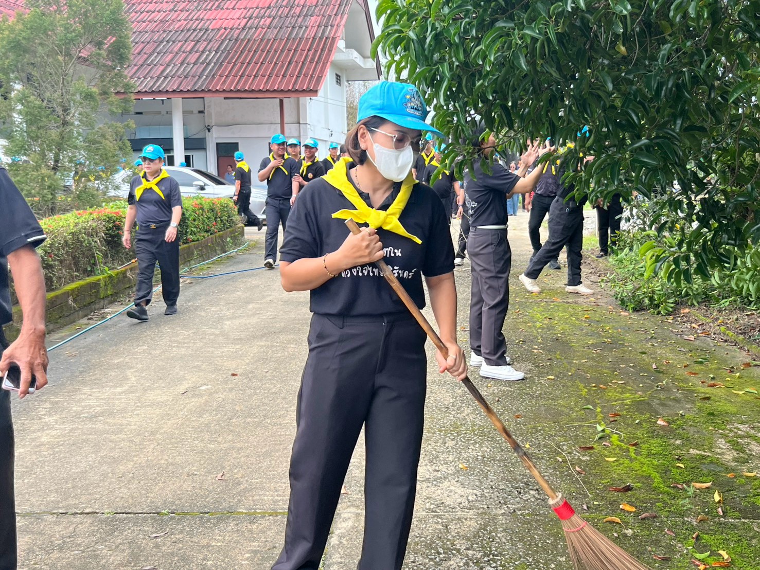 title - ส.ป.ก.จันทบุรี เข้าร่วมกิจกรรมจิตอาสาเนื่องในวันคล้ายวันสวรรคตสมเด็จพระมหิตลาธิเบศร อดุลยเดชวิกรม พระบรมราชชนก (วันมหิดล)